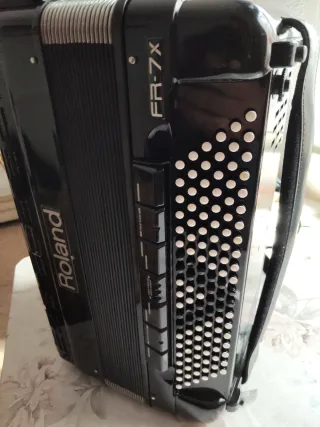 Roland Acordeón FR7X