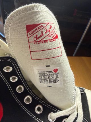 Zapatillas Comme des Garçons Corazón Negro Rojo