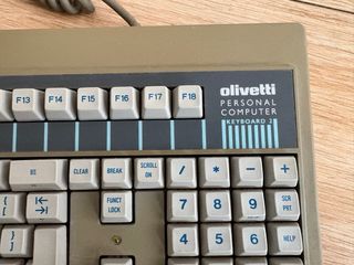 Teclado Olivetti Personal Computer N2 para el M24