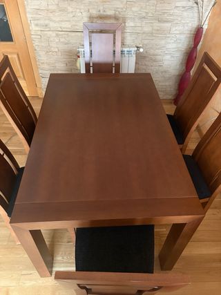 Mesa extensible madera maciza.Seseña-Quiñón