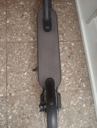 Patinete Eléctrico Xiaomi con cargador