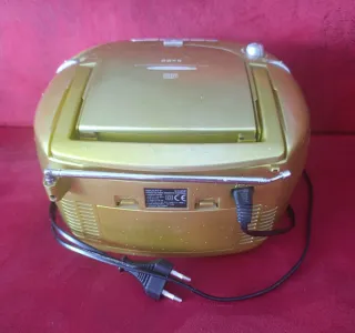 Radio CD Scott Dorada y Plateada