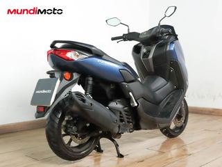 YAMAHA NMAX