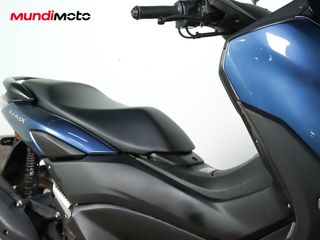 YAMAHA NMAX
