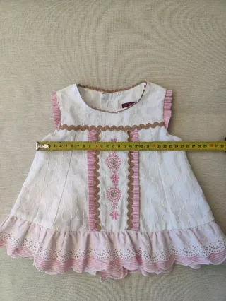 Conjunto vestido, capota y ranita 12m blanco rosa
