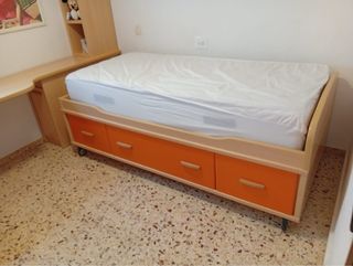 Cama con cajones y colchón nuevo