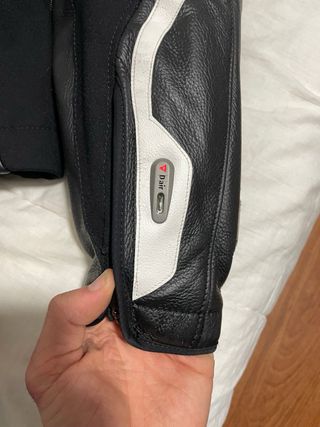 Mono Dainese Avro D-Air 2 Piezas