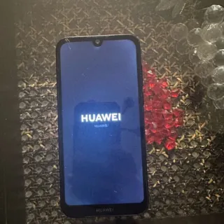 HUAWEI Y5 CON SCATOLA E CARICABATTERIE