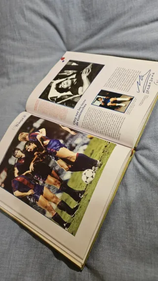 Libro de la historia del Barsa desde 1899/1995