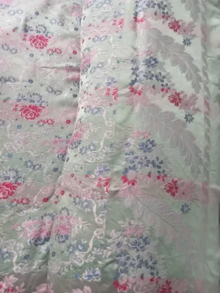 Colcha antigua floral