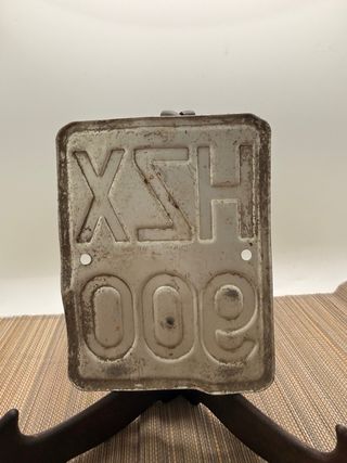 Matrícula Antigua Moto Cuba HZX 900