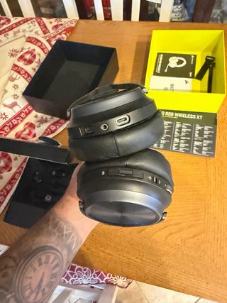Cuffie Corsair Virtuoso RGB Wireless XT