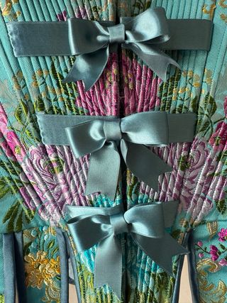 Traje de fallera con manteletas incluidas