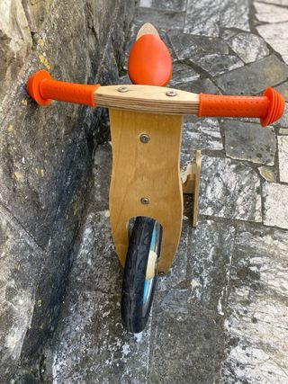 Bicicleta de madeira Scratch