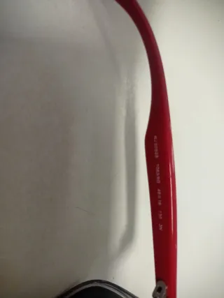 Gafas de sol Ray-Ban grises y rojas niñ@