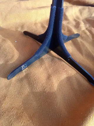 SOPORTE TROMPETA O SAXO SOPRANO  BG A42