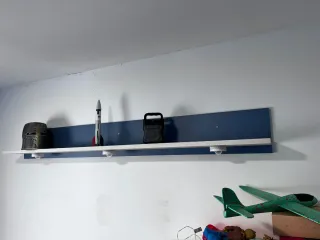 Cama nido individual de madera.