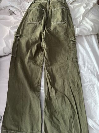 Pantalón Bershka Verde Talla XS