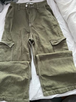 Pantalón Bershka Verde Talla XS