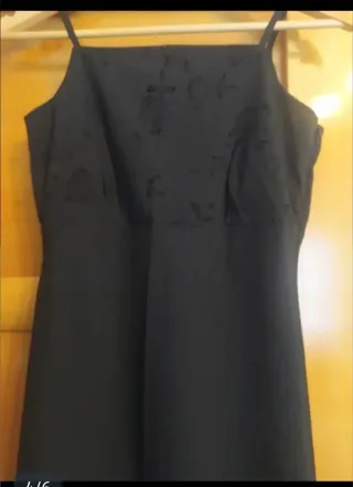 Precioso Vestido negro para eventos