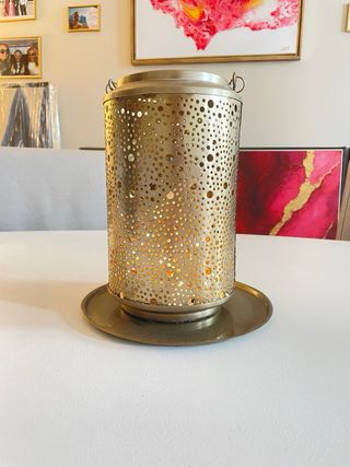 Farol decorativo dorado con luces LED