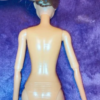 Barbie sciatrice alpina di Mattel