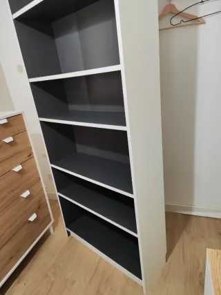 Estantería blanca y gris como nueva