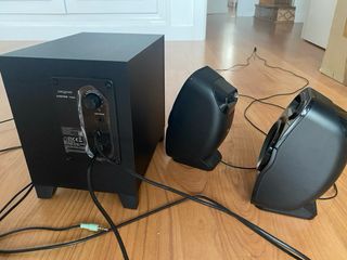 Altavoces Creative y Subwoofer