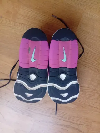 Deportivas Nike niña negras  ,grises y turquesa