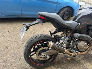 Ducati Monster 821 Dark Negra