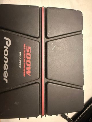 Subwoofer Pioneer 12” con etapa 500W