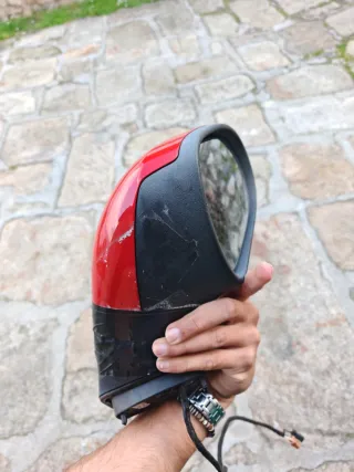 Retrovisor Derecho Peugeot 207