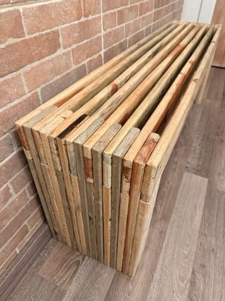 Banco de madera rústico