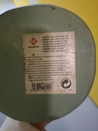 Figura Monje Bebé Rezando