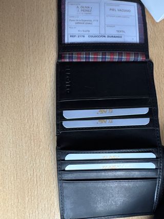 Portafogli nero elegante da uomo