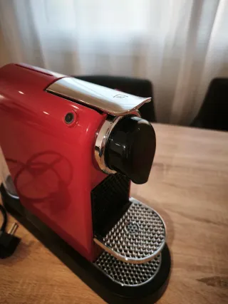 Cafetera Nespresso Citiz Roja
