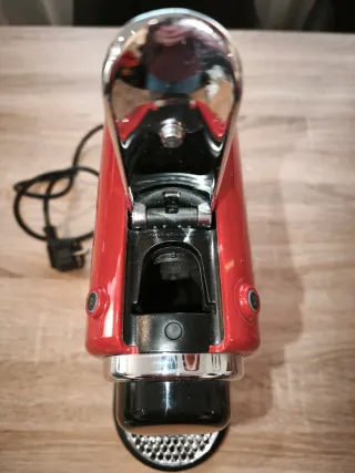 Cafetera Nespresso Citiz Roja