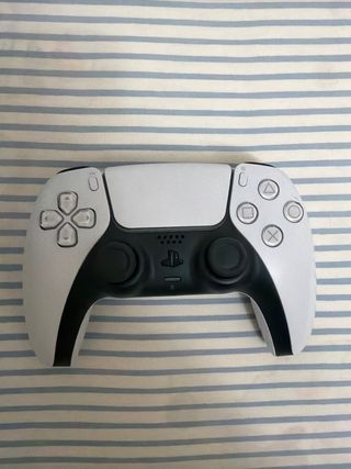 Mando DualSense PS5 Negro y Blanco