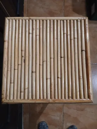 Barra de bambu y taburete
