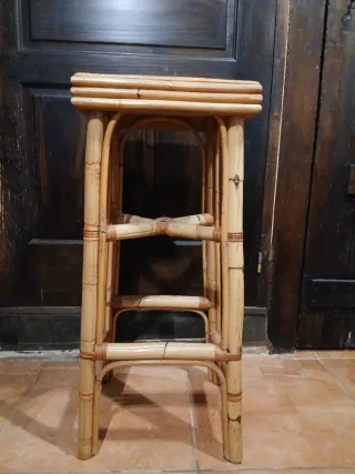 Barra de bambu y taburete