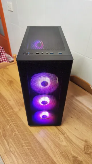 PC GAMING | Ryzen 7 | RX 580 | 16GB RAM | 500GB M2