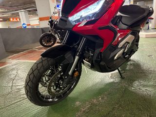 Honda X-ADV 2024 Roja - 1.500 km