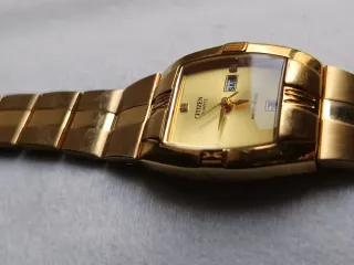 Elegante orologio Citizen Quartz vintage originale