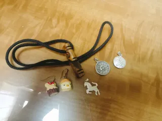 Colgantes y pendientes