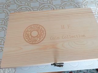 Estuche para monedas de madera