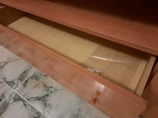 Mueble de comedor madera y cristal