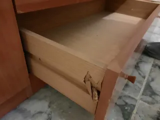 Mueble de comedor madera y cristal