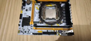 Placa Base Qiyida + Procesador Xeon X5 2680 v4