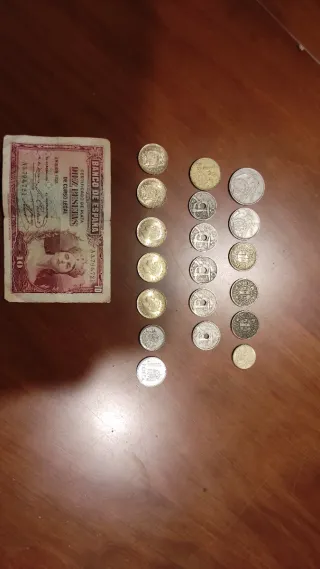 Lote de monedas antiguas de pesetas