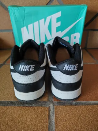 Nike Dunk Low Blanco y Negro